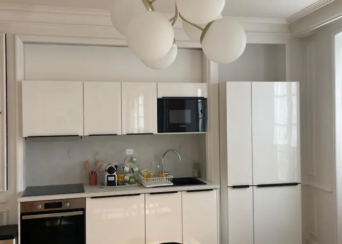 Les Orchidees Et Les Marguerites *