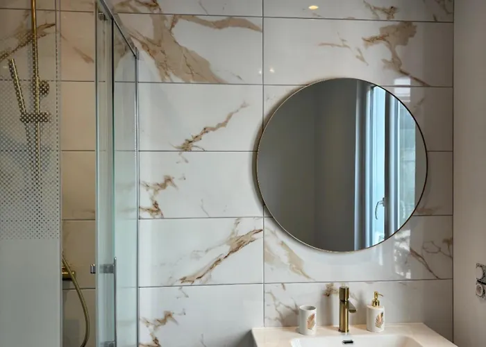 Les Orchidées Et Les Marguerites