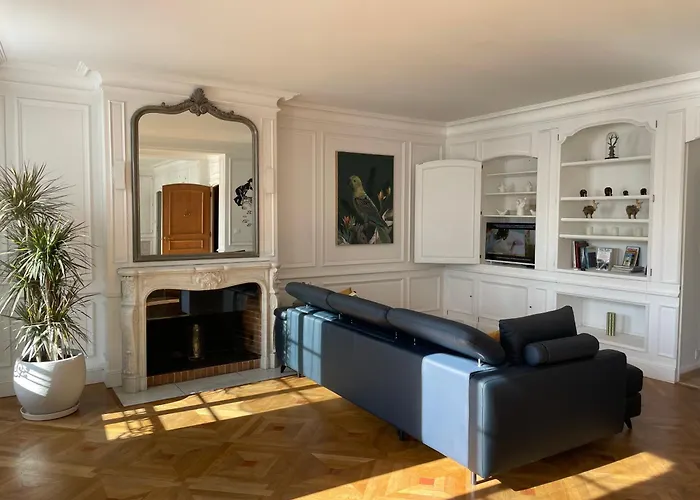 Les Orchidées Et Les Marguerites Lourdes